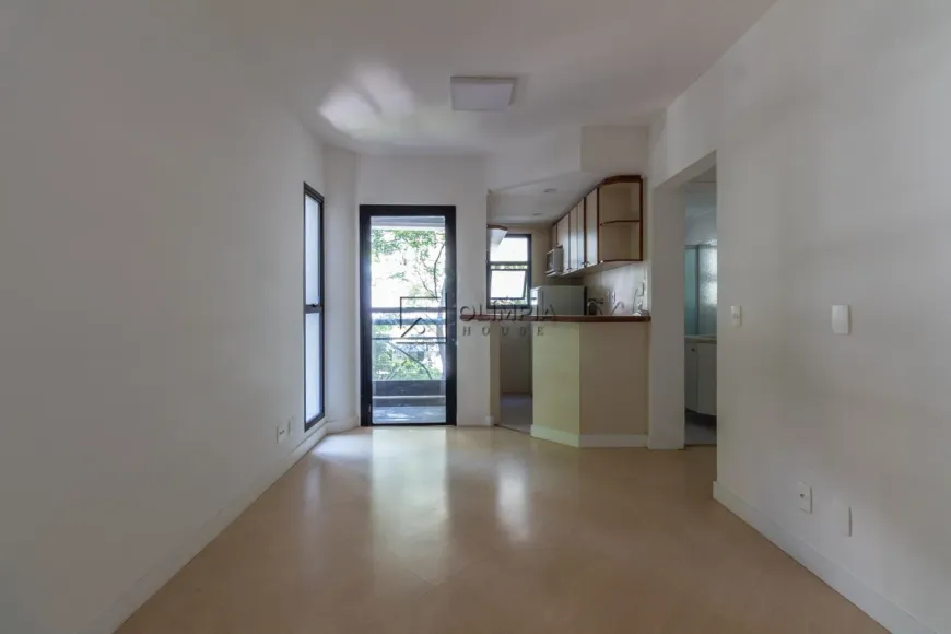 Foto 1 de Apartamento com 1 Quarto à venda, 40m² em Vila Nova Conceição, São Paulo