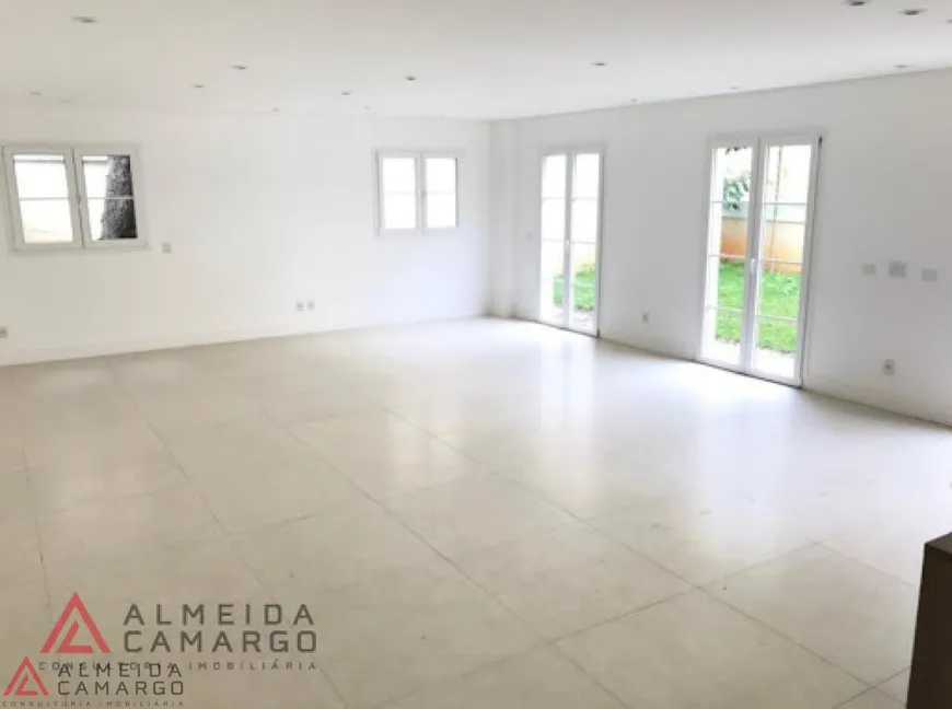 Foto 1 de Casa de Condomínio com 4 Quartos à venda, 400m² em Alto Da Boa Vista, São Paulo