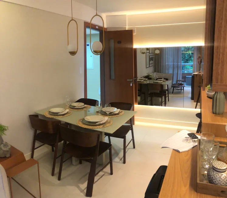 Foto 1 de Apartamento com 2 Quartos à venda, 56m² em Itapuã, Salvador