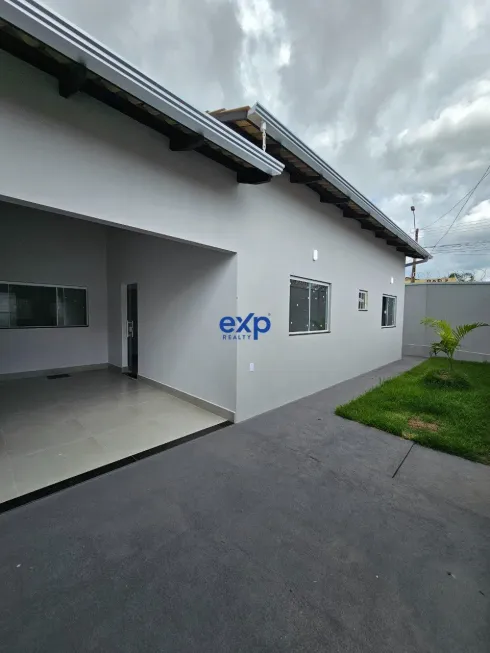 Foto 1 de Casa com 3 Quartos à venda, 100m² em Setor Paineiras, Catalão