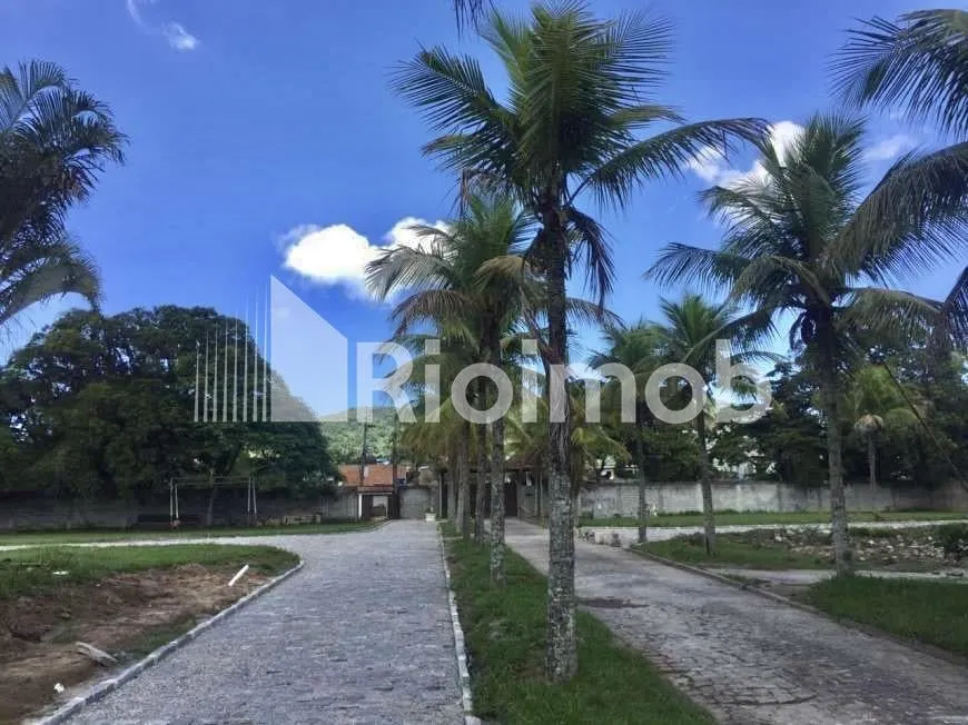 Foto 1 de Lote/Terreno à venda, 209m² em Guaratiba, Rio de Janeiro