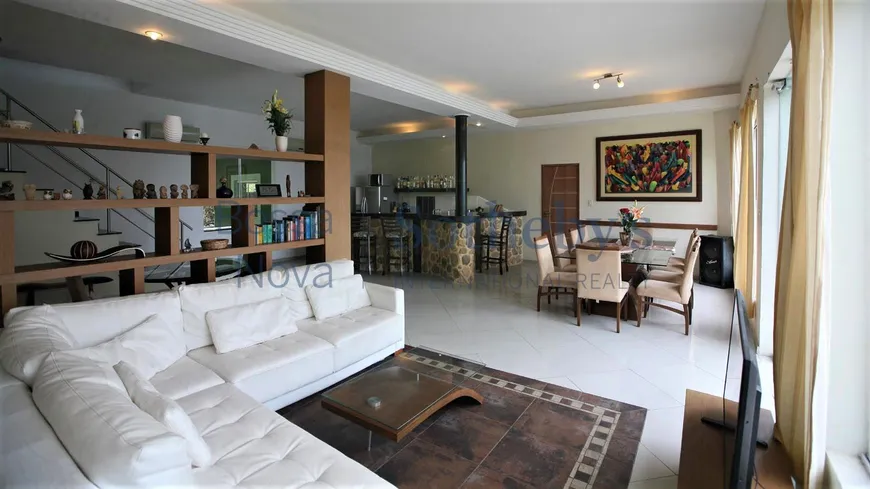 Foto 1 de Casa com 7 Quartos à venda, 600m² em , Paraty