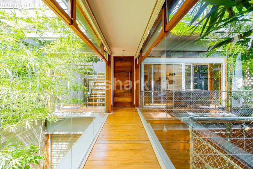Foto 1 de Casa com 3 Quartos à venda, 245m² em Vila Nova Conceição, São Paulo