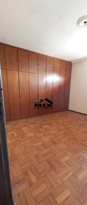 Foto 1 de Sobrado com 3 Quartos à venda, 180m² em Taboão, São Bernardo do Campo