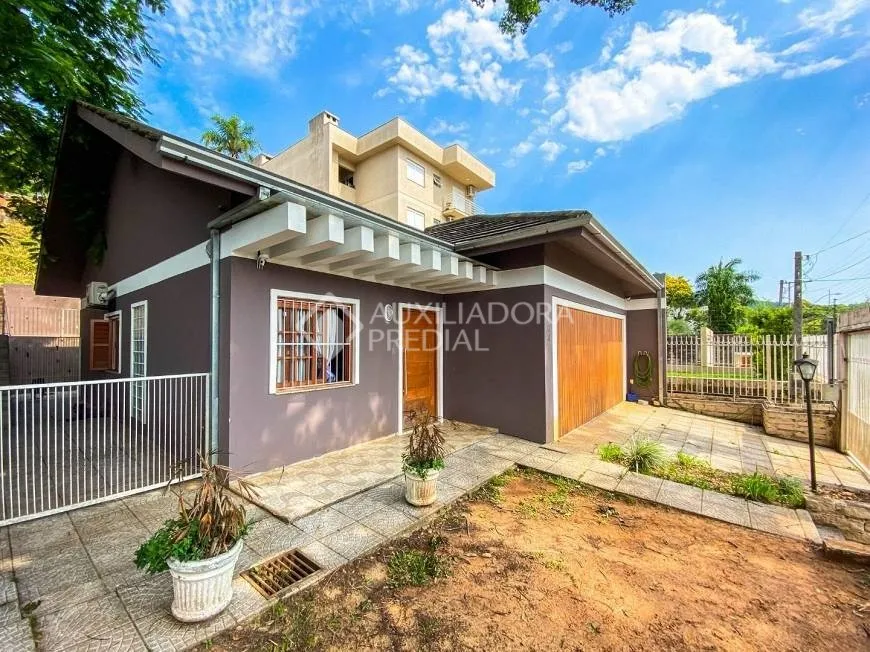 Foto 1 de Casa com 2 Quartos à venda, 125m² em Vila Nova, Novo Hamburgo