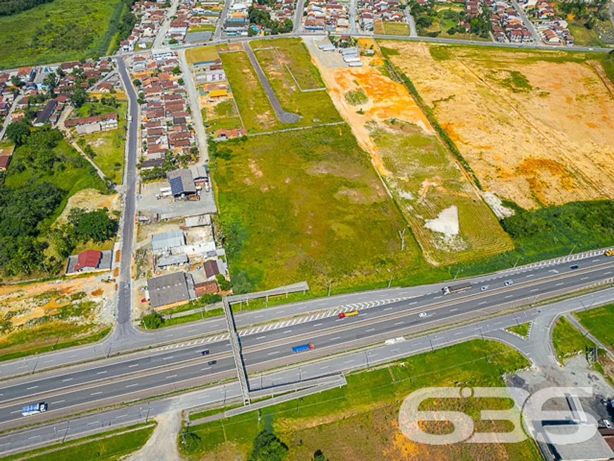 Foto 1 de Lote/Terreno à venda, 19219m² em Rio Bonito, Joinville