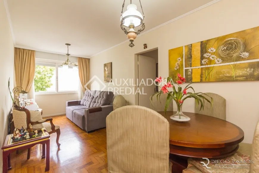 Foto 1 de Apartamento com 3 Quartos à venda, 85m² em Menino Deus, Porto Alegre