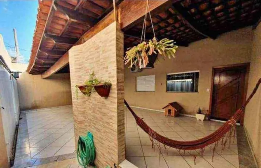 Foto 1 de Casa com 2 Quartos à venda, 68m² em Portal de Jacaraipe, Serra