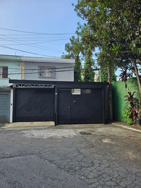 Foto 1 de Sobrado com 3 Quartos para alugar, 130m² em Brooklin, São Paulo