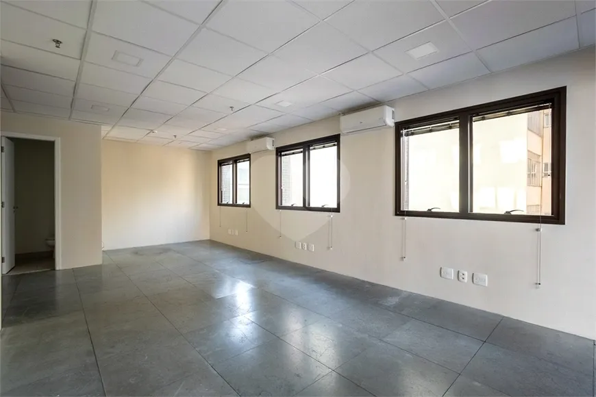 Foto 1 de Sala Comercial para venda ou aluguel, 211m² em Jardim Paulista, São Paulo