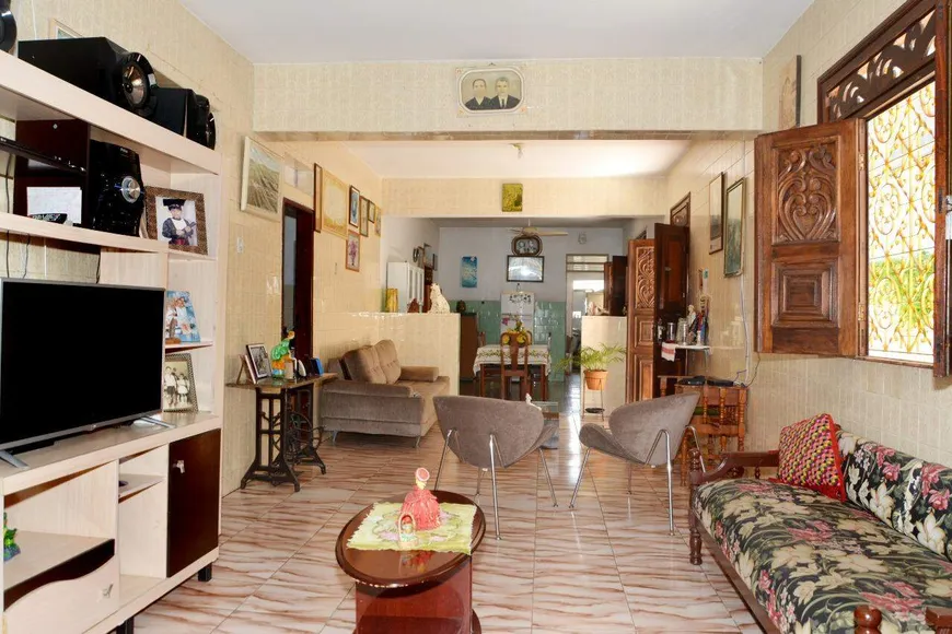 Foto 1 de Casa com 3 Quartos à venda, 400m² em Siqueira Campos, Aracaju