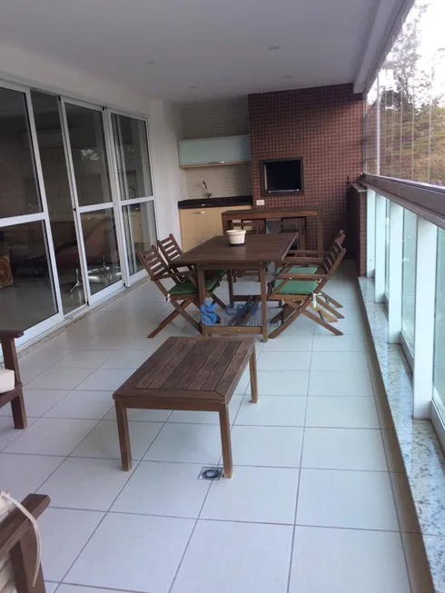 Foto 1 de Apartamento com 3 Quartos à venda, 205m² em Jardim Caiçaras, Londrina