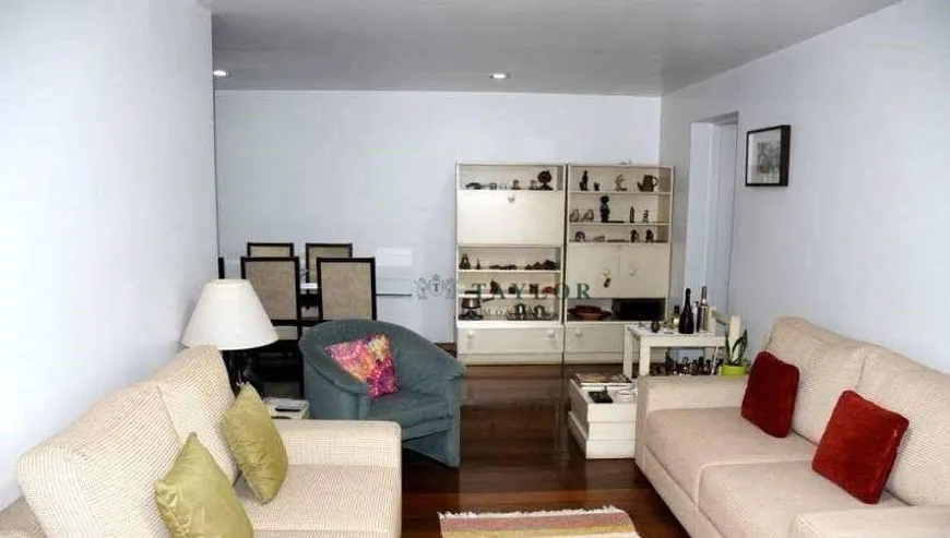 Foto 1 de Apartamento com 3 Quartos à venda, 110m² em Jardim Paulista, São Paulo