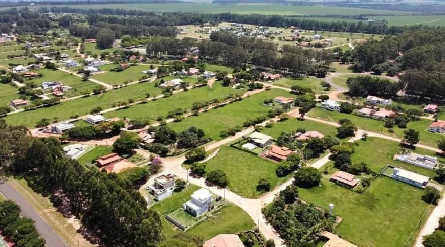 Foto 1 de Lote/Terreno à venda, 450m² em , Águas de Santa Bárbara