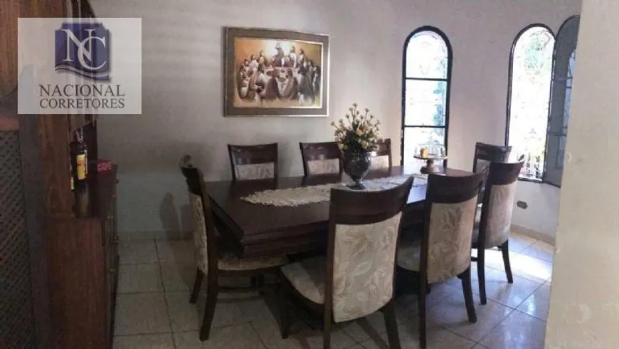 Foto 1 de Sobrado com 4 Quartos à venda, 262m² em Vila Camilopolis, Santo André