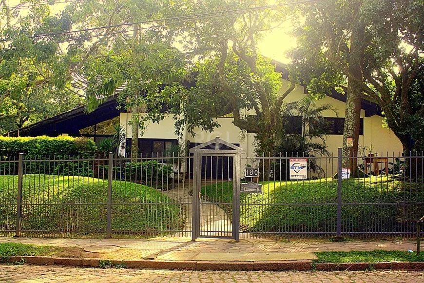 Foto 1 de Casa com 6 Quartos à venda, 524m² em Vila Conceição, Porto Alegre