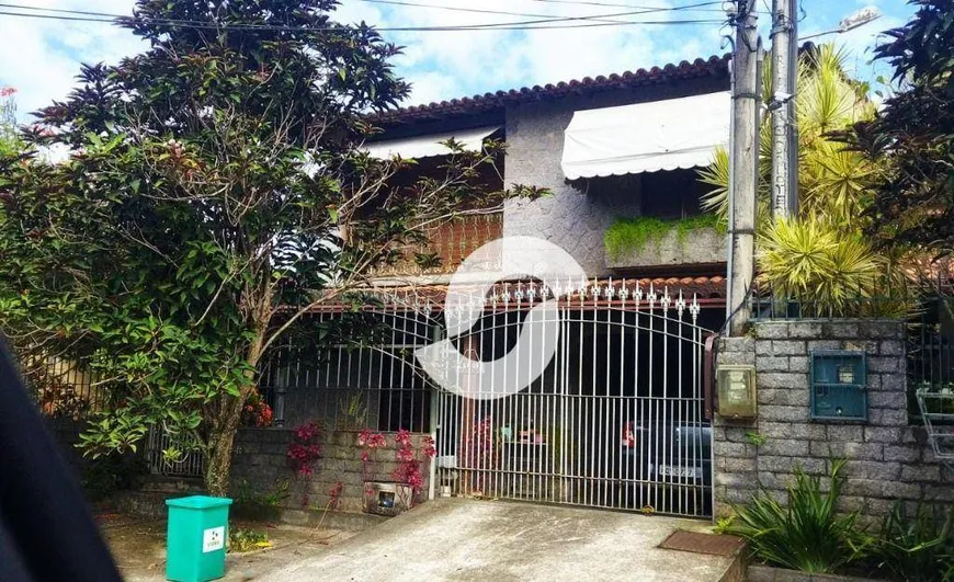 Foto 1 de Imóvel Comercial com 4 Quartos à venda, 320m² em Piratininga, Niterói