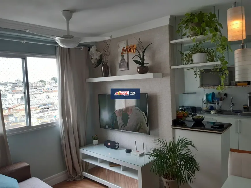 Foto 1 de Apartamento com 2 Quartos à venda, 45m² em Cocaia, Guarulhos