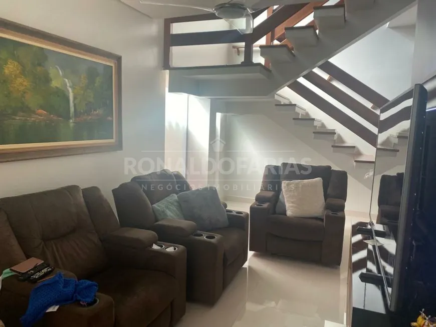 Foto 1 de Casa de Condomínio com 4 Quartos para alugar, 220m² em Jardim Campo Grande, São Paulo
