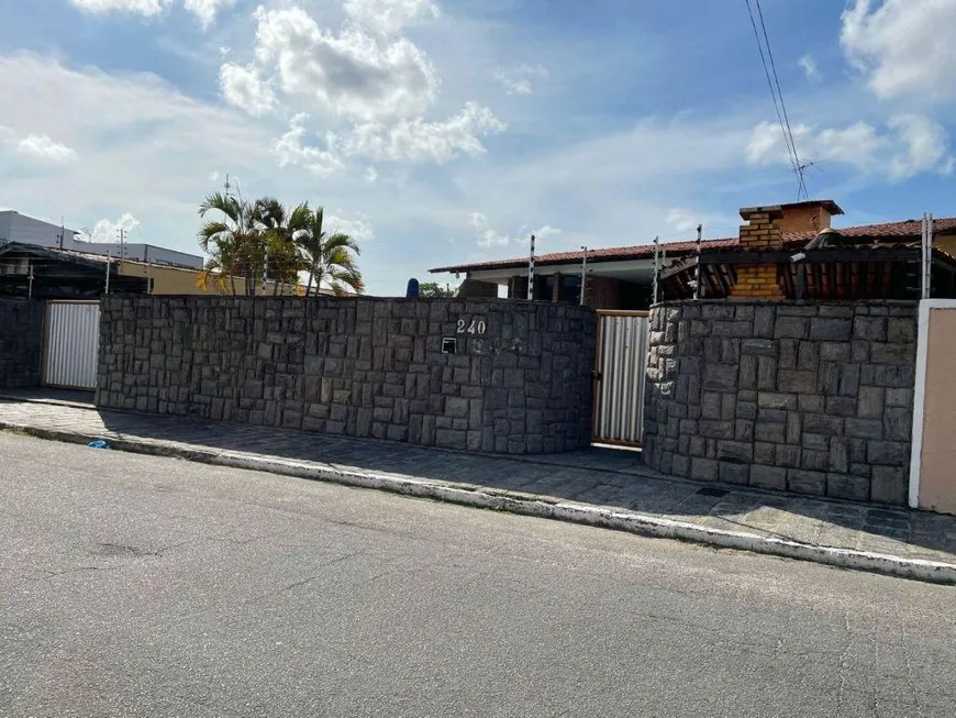 Foto 1 de Casa com 5 Quartos à venda, 750m² em Torre, João Pessoa