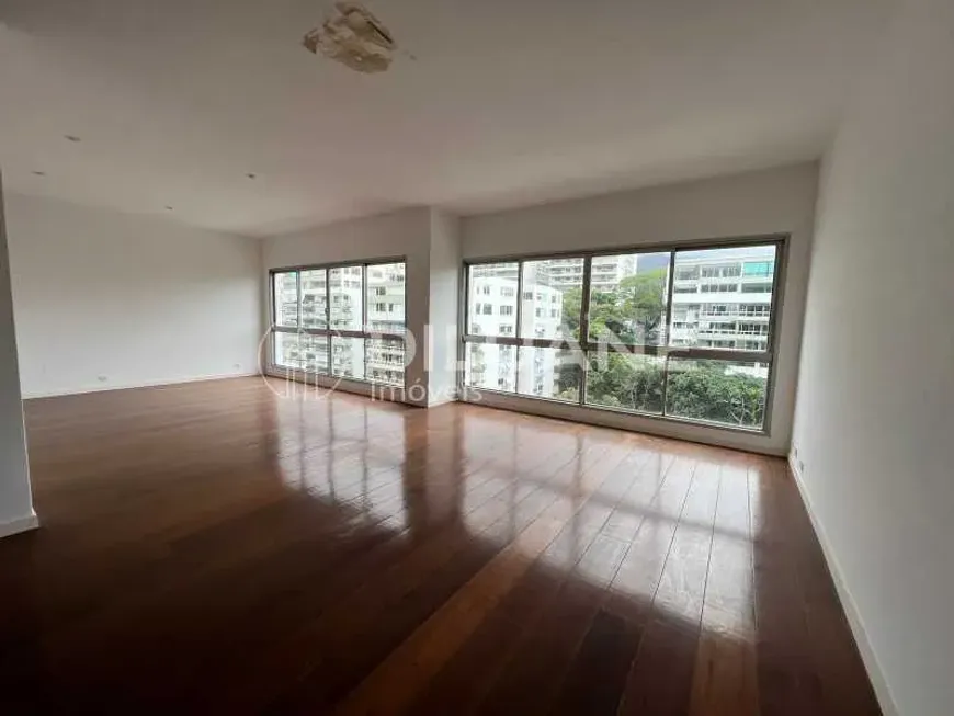 Foto 1 de Apartamento com 4 Quartos à venda, 167m² em Leblon, Rio de Janeiro