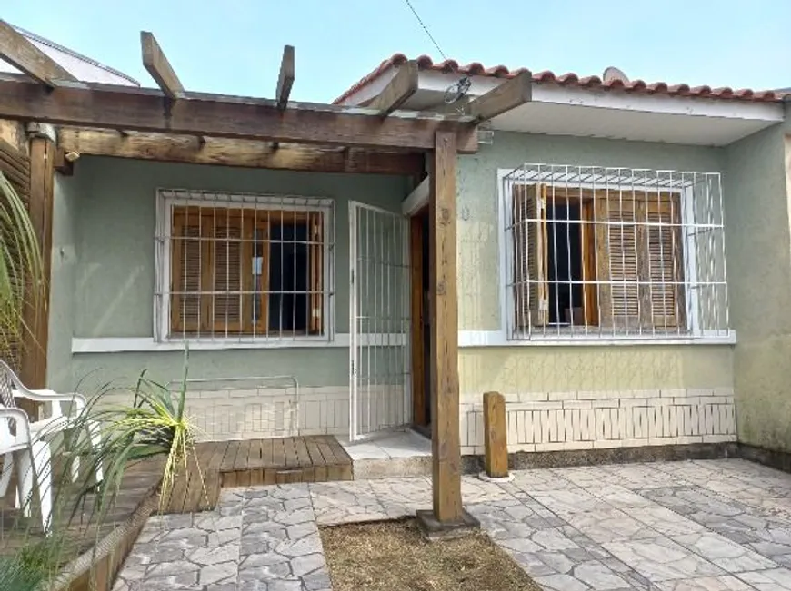 Foto 1 de Casa com 2 Quartos à venda, 46m² em Hípica, Porto Alegre