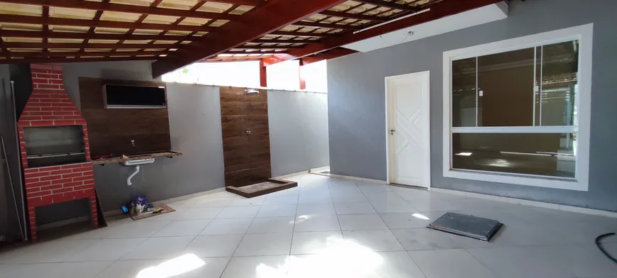 Foto 1 de Casa com 3 Quartos à venda, 112m² em Jardim Mariléa, Rio das Ostras