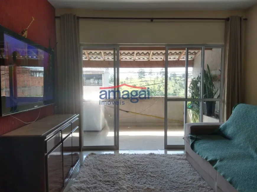 Foto 1 de Casa com 2 Quartos para alugar, 65m² em Jardim Alvorada, Jacareí