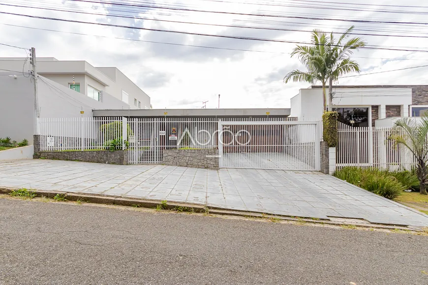 Foto 1 de Casa com 3 Quartos à venda, 345m² em Vista Alegre, Curitiba