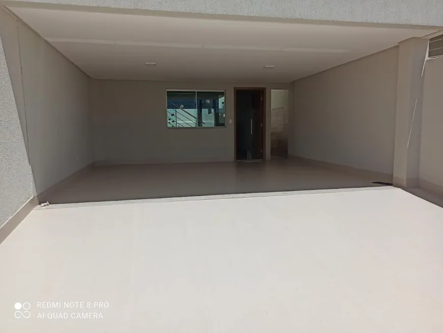 Foto 1 de Casa com 3 Quartos à venda, 182m² em Village Veneza, Goiânia