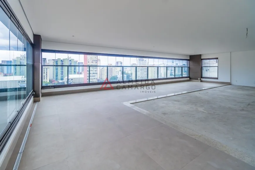 Foto 1 de Apartamento com 4 Quartos à venda, 310m² em Higienópolis, São Paulo