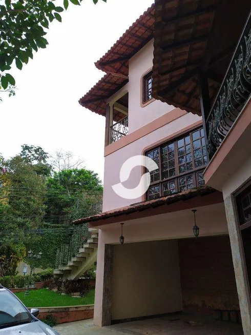 Foto 1 de Casa de Condomínio com 6 Quartos à venda, 321m² em Pendotiba, Niterói