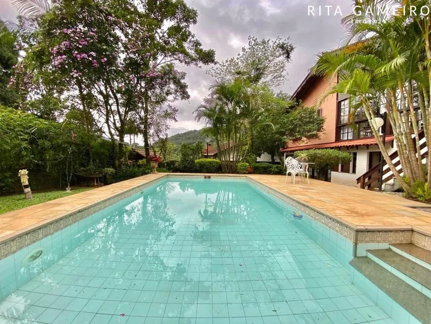 Foto 1 de Casa de Condomínio com 3 Quartos à venda, 455m² em Carlos Guinle, Teresópolis