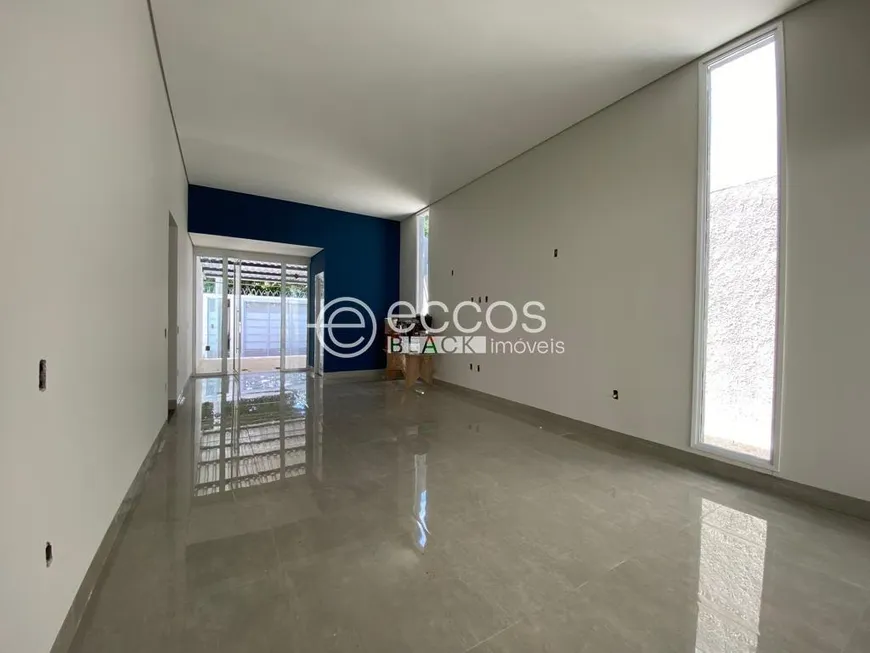 Foto 1 de Casa com 3 Quartos à venda, 180m² em Jardim Inconfidência, Uberlândia