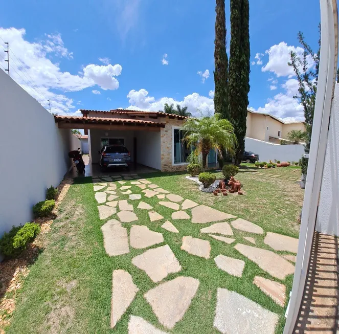 Foto 1 de Casa de Condomínio com 4 Quartos à venda, 800m² em Setor Habitacional Arniqueira, Brasília