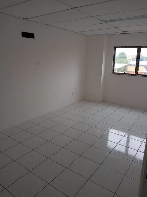 Foto 1 de Sala Comercial para alugar, 47m² em Vilas do Atlantico, Lauro de Freitas