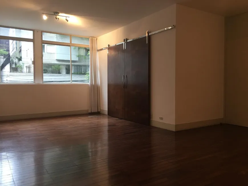 Foto 1 de Apartamento com 2 Quartos à venda, 100m² em Cerqueira César, São Paulo