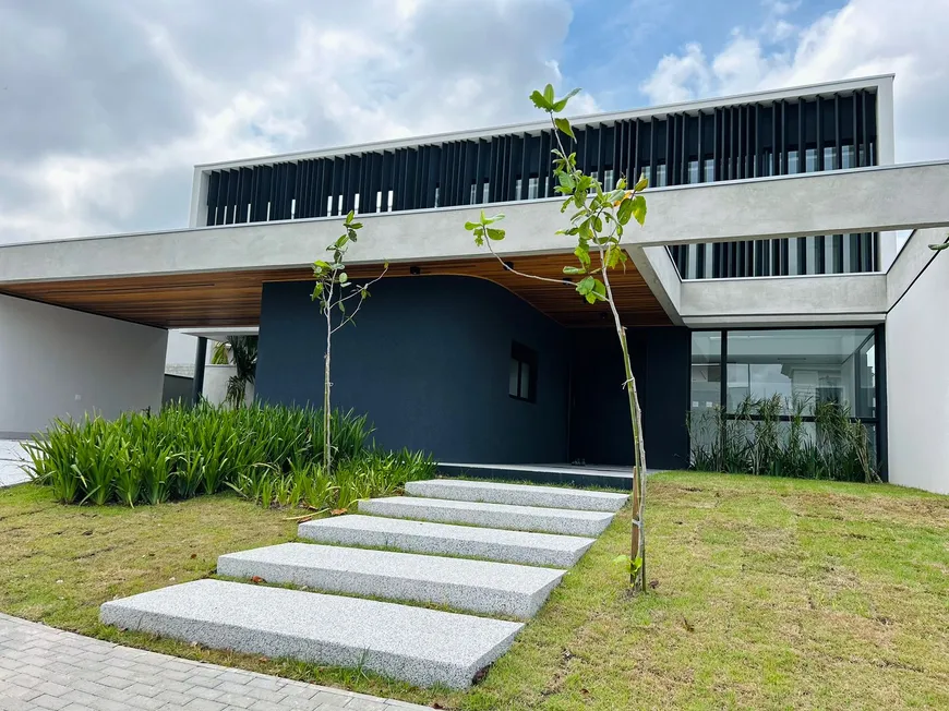 Foto 1 de Casa de Condomínio com 4 Quartos à venda, 398m² em Urbanova, São José dos Campos