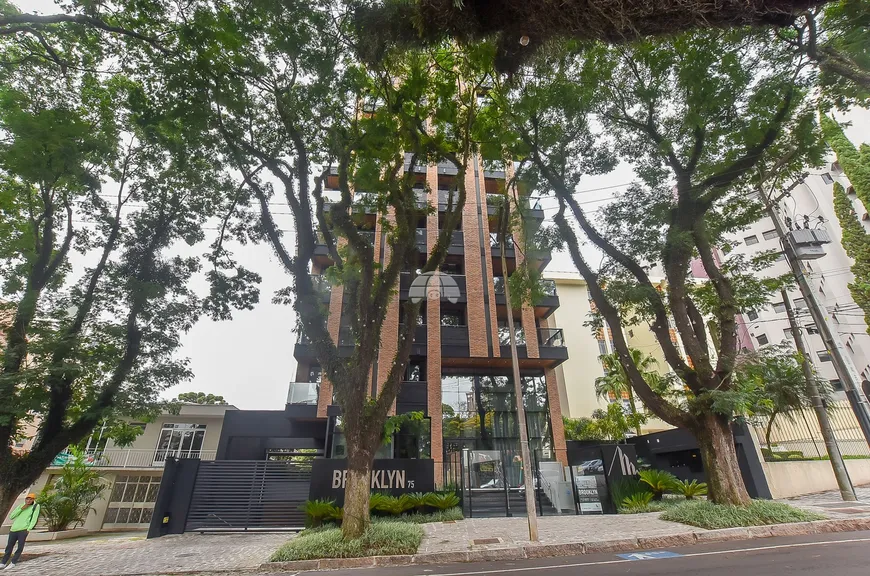 Foto 1 de Apartamento com 2 Quartos à venda, 72m² em Batel, Curitiba