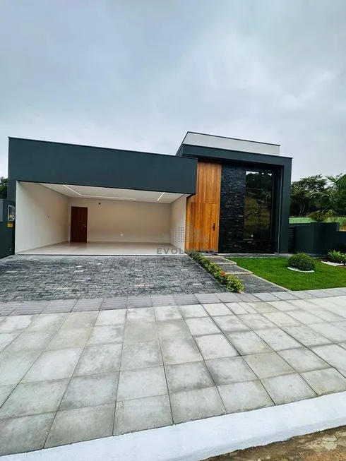 Foto 1 de Casa de Condomínio com 3 Quartos à venda, 200m² em Sertao do Maruim, São José