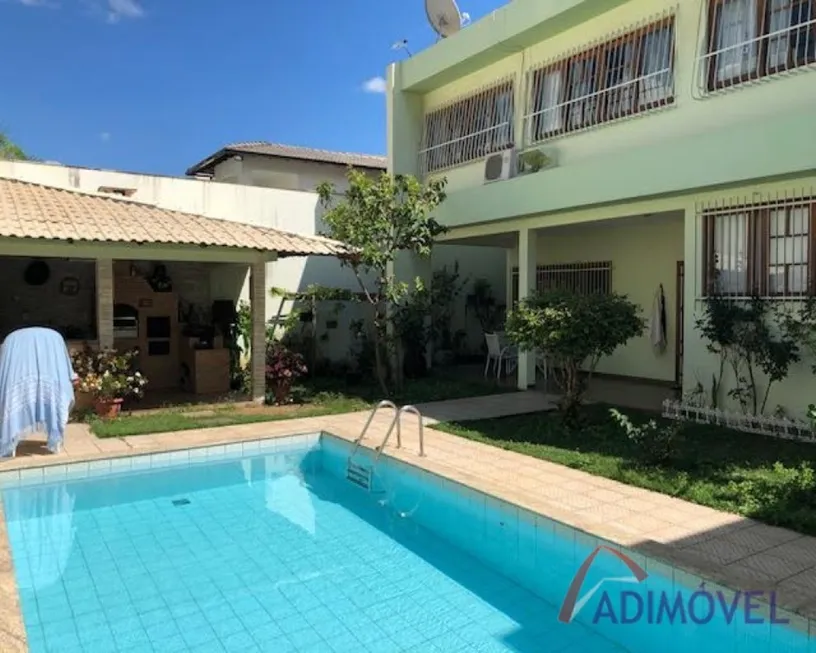 Foto 1 de Casa com 4 Quartos à venda, 300m² em Mata da Praia, Vitória