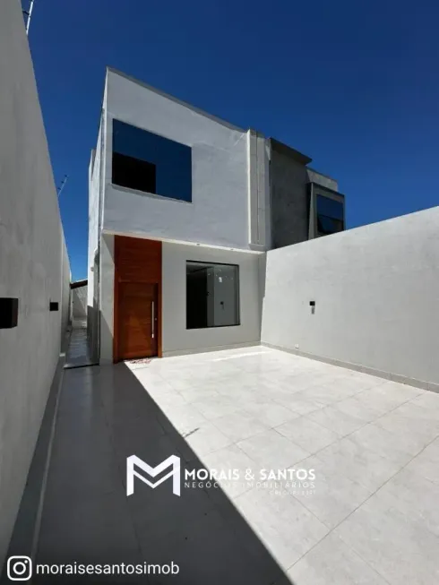 Foto 1 de Sobrado com 3 Quartos à venda, 180m² em Todos os Santos, Montes Claros