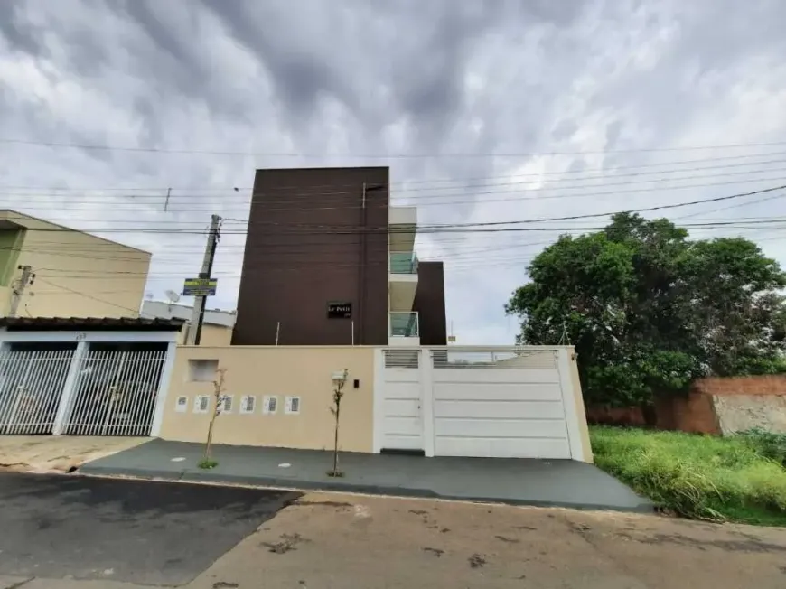 Foto 1 de Kitnet com 1 Quarto para venda ou aluguel, 31m² em Vila Marigo, São Carlos