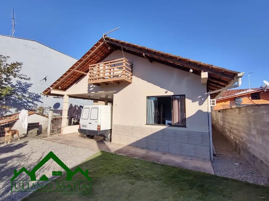 Foto 1 de Casa com 3 Quartos à venda, 104m² em Salinas, Balneário Barra do Sul