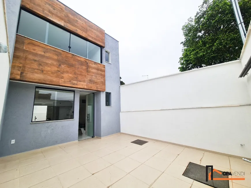 Foto 1 de Casa com 3 Quartos à venda, 149m² em Santa Rosa, Belo Horizonte