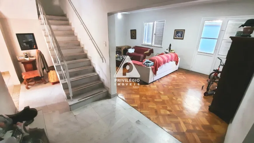 Foto 1 de Casa com 5 Quartos à venda, 310m² em Cosme Velho, Rio de Janeiro