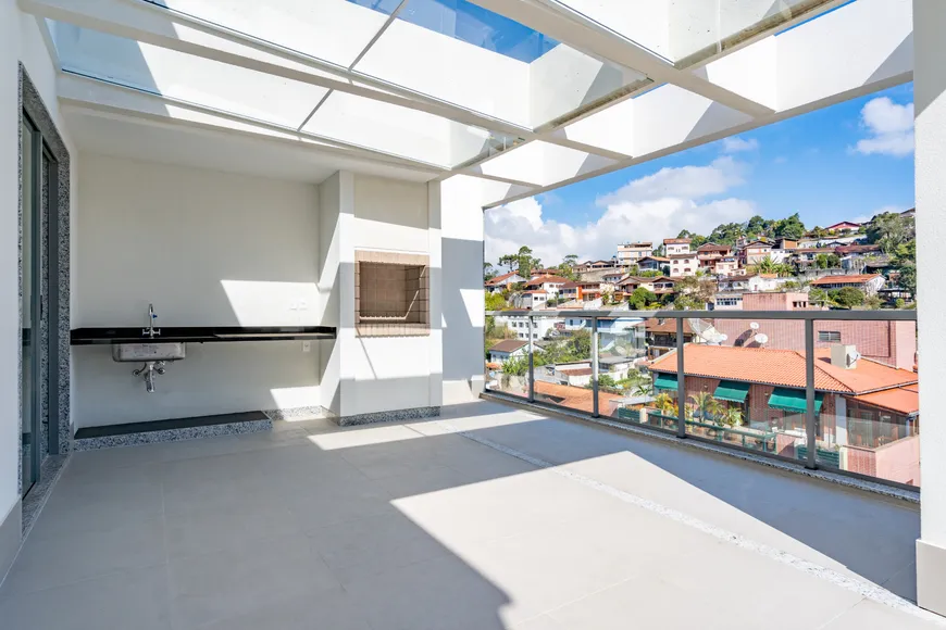 Foto 1 de Cobertura com 4 Quartos à venda, 211m² em Agriões, Teresópolis