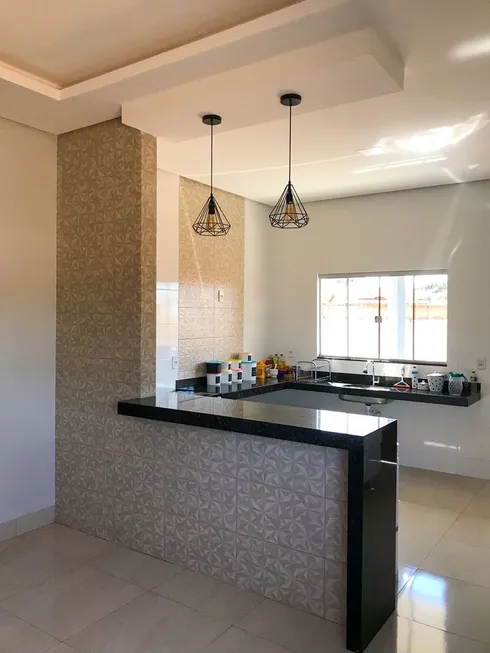 Foto 1 de Casa com 2 Quartos à venda, 70m² em Coutos, Salvador