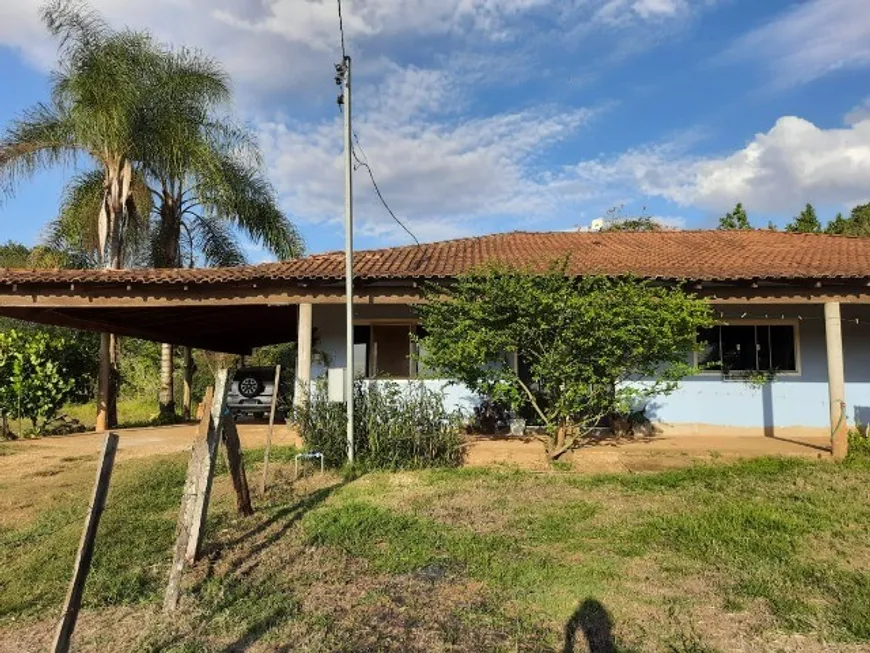 Foto 1 de Fazenda/Sítio com 3 Quartos à venda, 1300m² em Zona Rural, Piranguinho