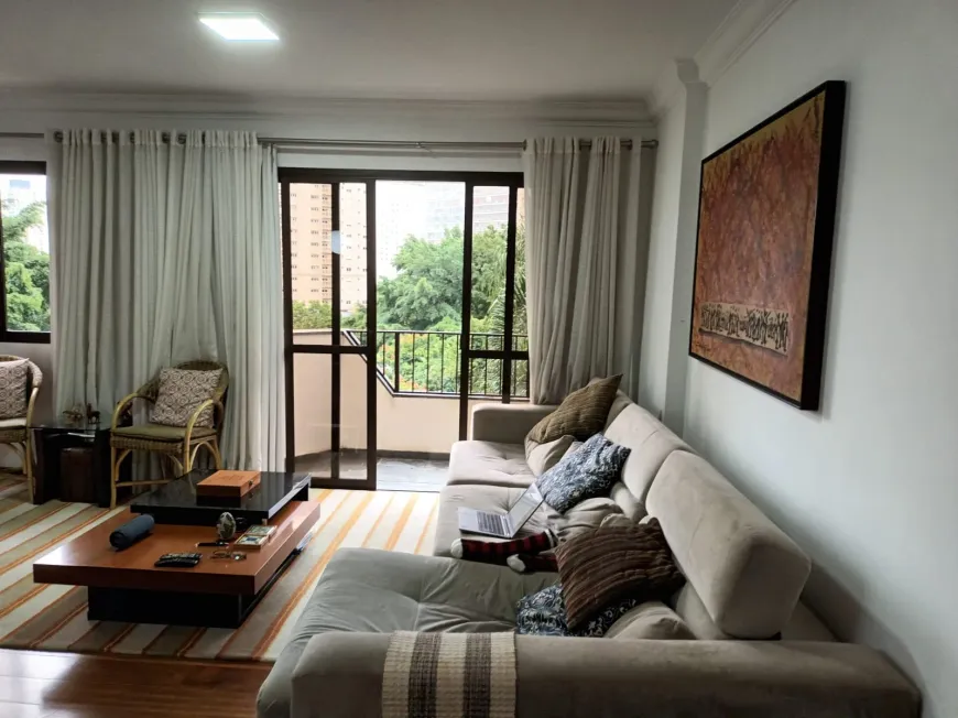 Foto 1 de Apartamento com 3 Quartos à venda, 129m² em Vila Uberabinha, São Paulo